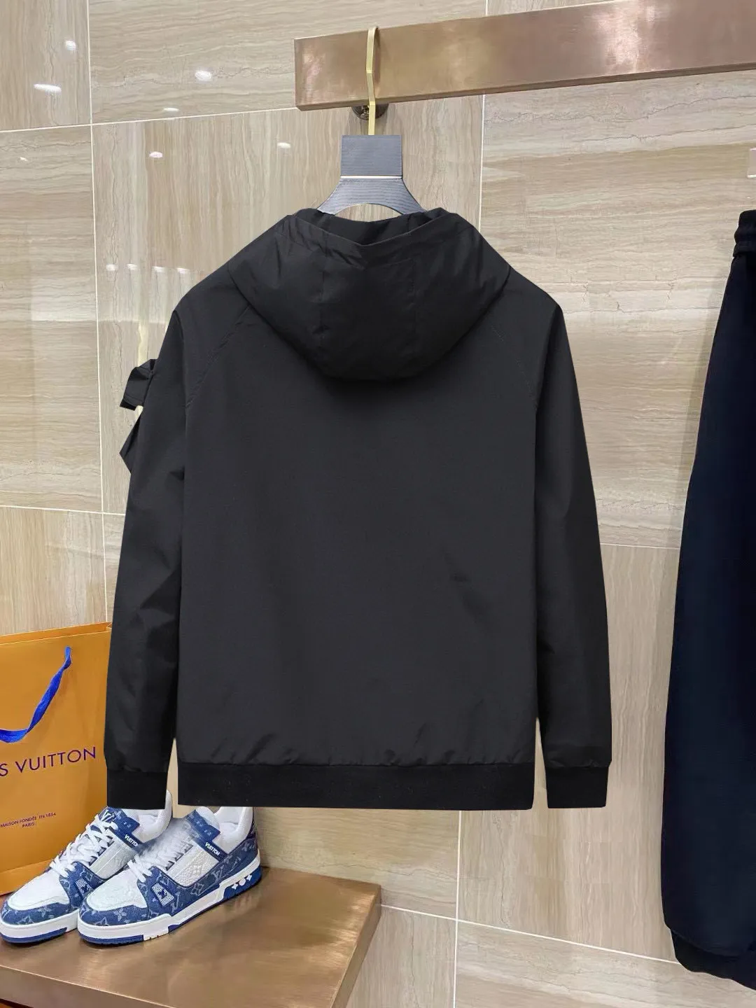 Same Style， ， 2026 New Arrival ，Original Premium Breathable ， ， ， Quality。 ， Sizes：M～3XL